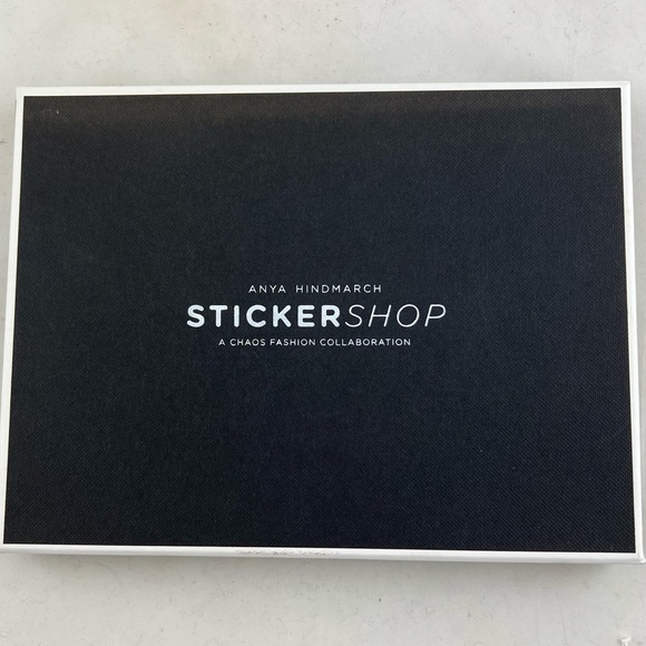 Brand New Anya Hindmarch Giant Leather StickerShop Sticker I❤️U - Picture 3 of 4